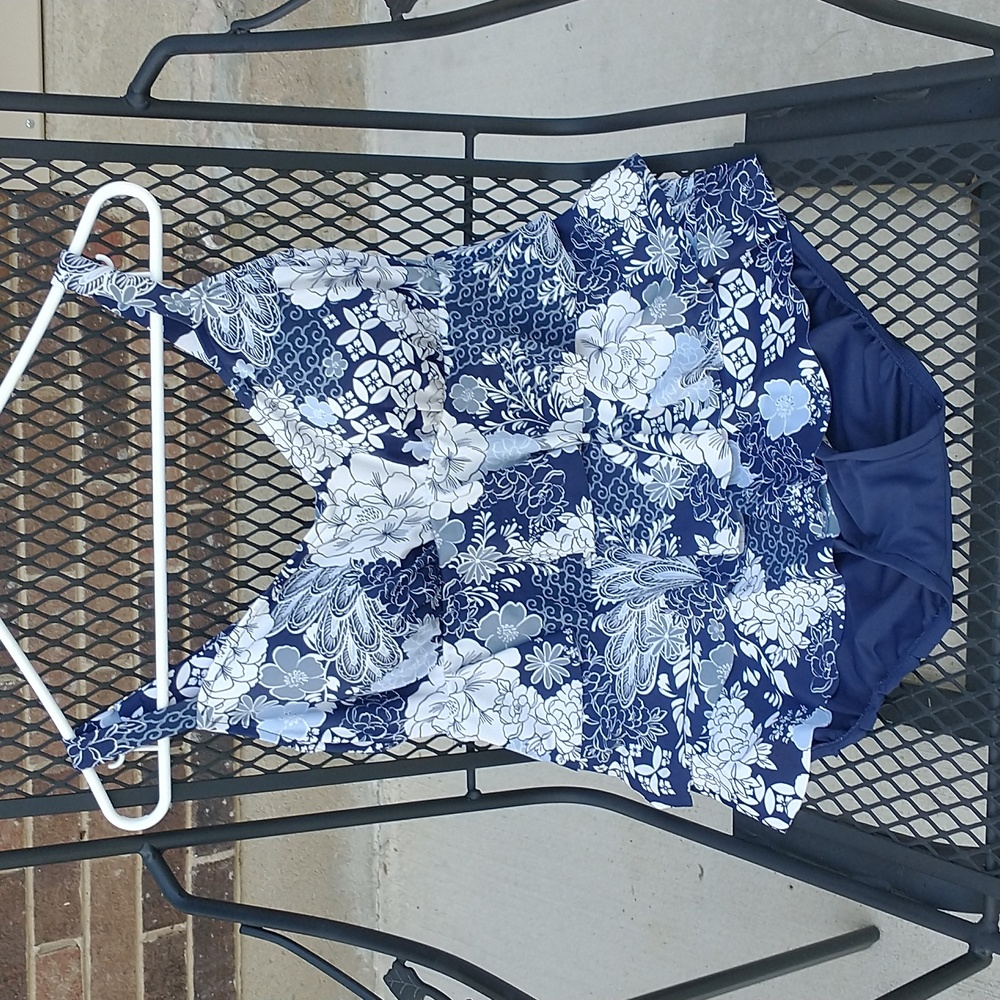 Swim solutions size 12 one piece fauxkini